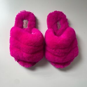 UGG Kids Vibrant Pink Fluffy Slippers